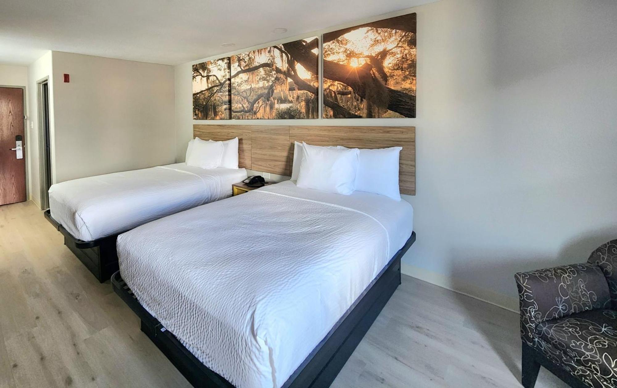 Days Inn By Wyndham Lafayette Scott エクステリア 写真