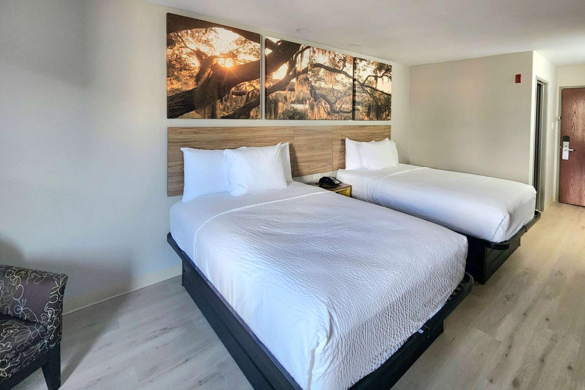 Days Inn By Wyndham Lafayette Scott エクステリア 写真