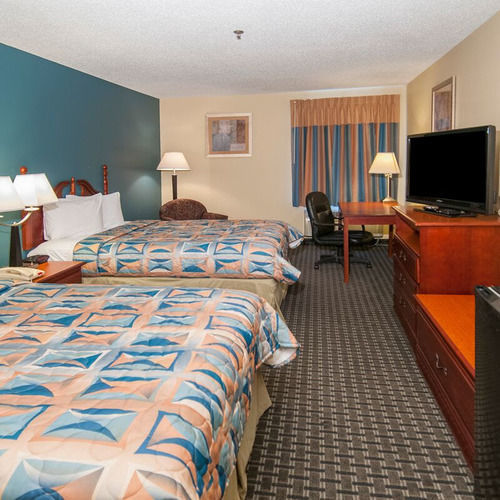 Days Inn By Wyndham Lafayette Scott エクステリア 写真